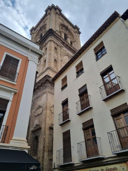 Exclusividad A Pie De La Torre De La Catedral Apartment Granada Exterior foto